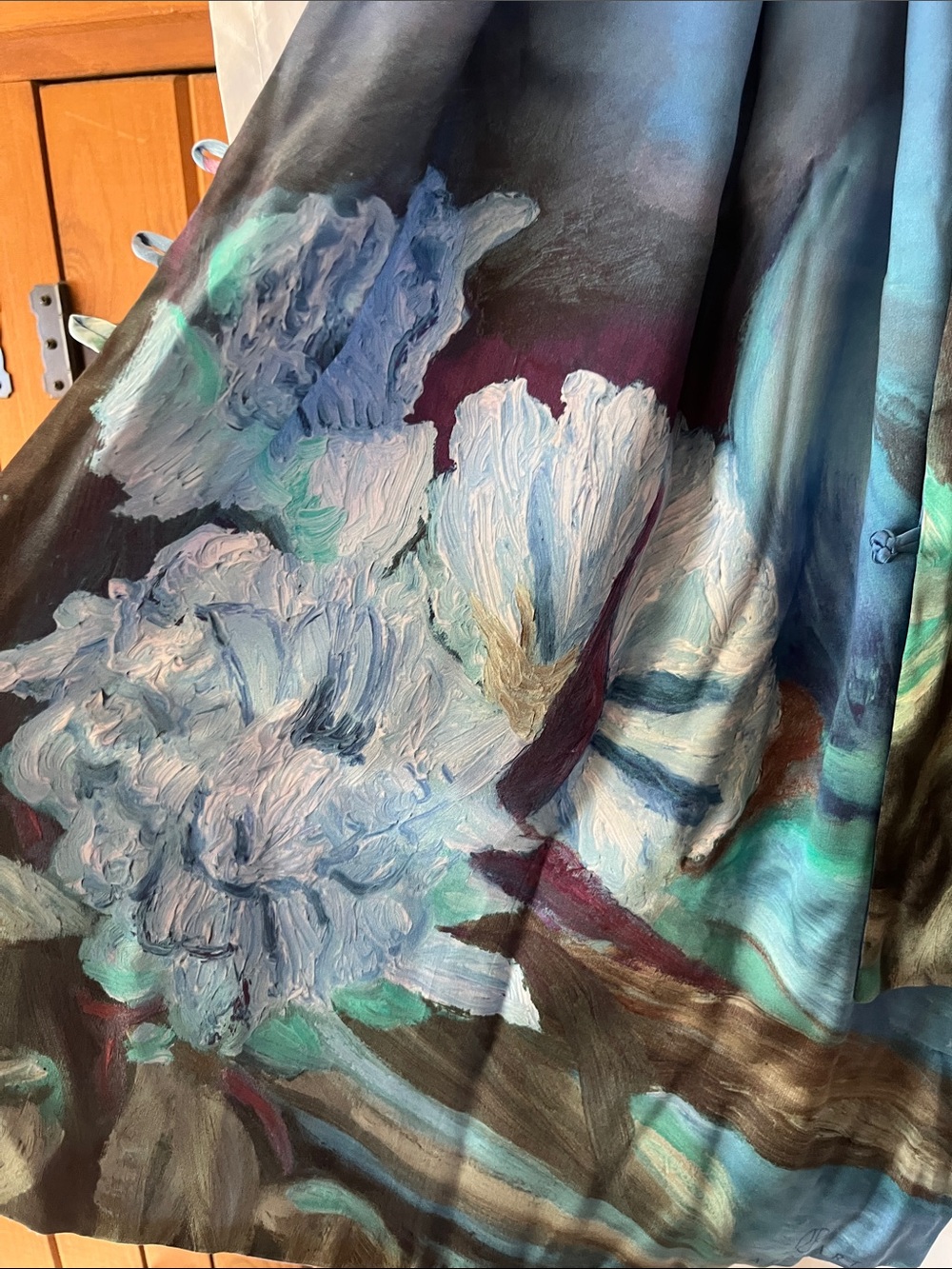 Women’s Blue & Teal floral Silk Scarf 25 by 75 inch - Picture 4 of 7